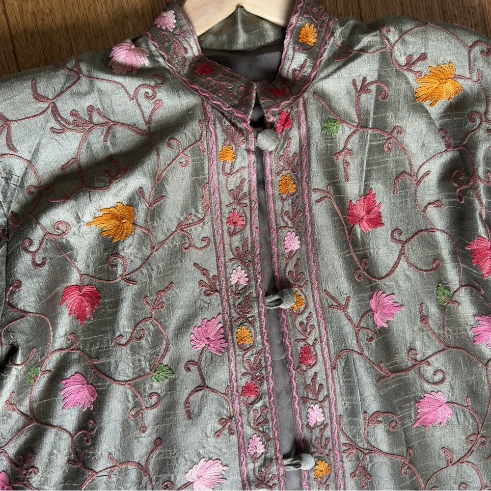 Vintage smoke-green long Kashmiri jacket embroidered size M - Picture 9 of 10